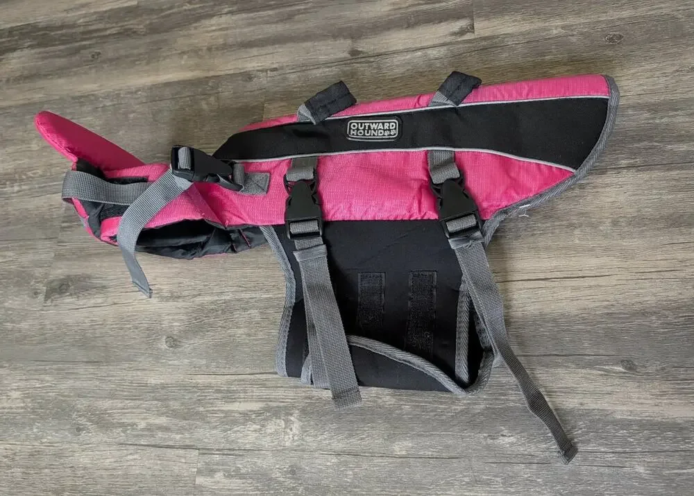 Outward Hound Pink Dog Life Jacket Size M Adjustable Girth & Neck Handles